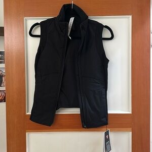 Brand NWT Lululemon Push Your Pace vest